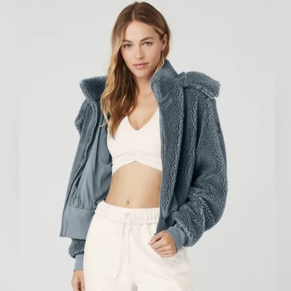 ALO YOGA Foxy Sherpa Cropped Hooded Fleece Teddy Jacket Steel Blue Small
